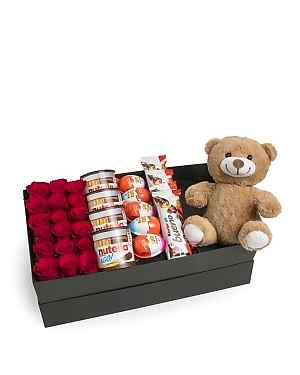 Dikdörtgen Büyük Kutuda Ayıcıklı Çikolatalı Kırmızı Gül