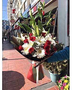 Kırmızı Gül Lilyum Buketi